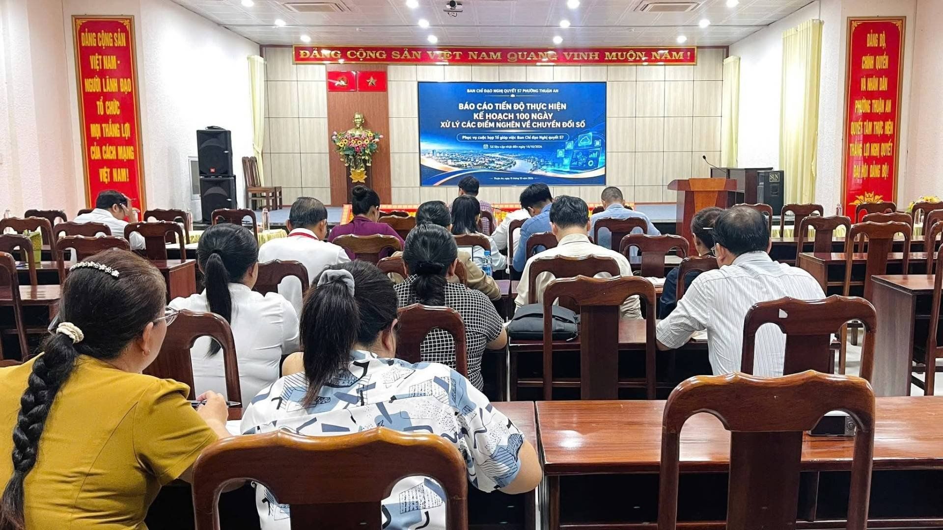 PHƯỜNG THUẬN AN TIẾP TỤC RÀ SOÁT TIẾN ĐỘ THỰC HIỆN KẾ HOẠCH 100 NGÀY XỬ LÝ CÁC ĐIỂM NGHẼN VỀ CHUYỂN ĐỔI SỐ